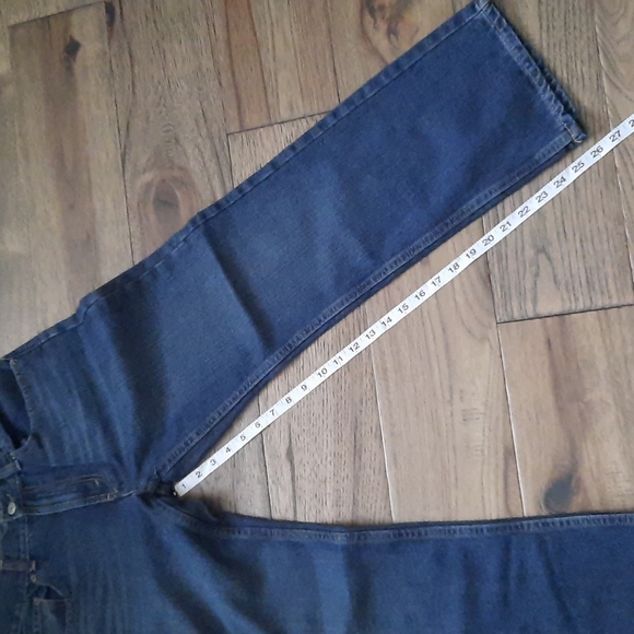 Levi's 505 Straight Fit Jeans - Picture 16 of 16